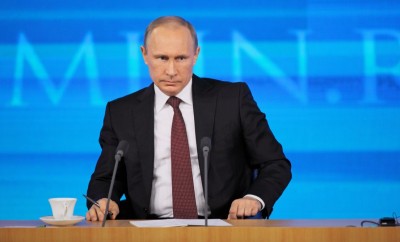 Доходы Путина и Медведева за 2016 год составили более 8 млн.руб.