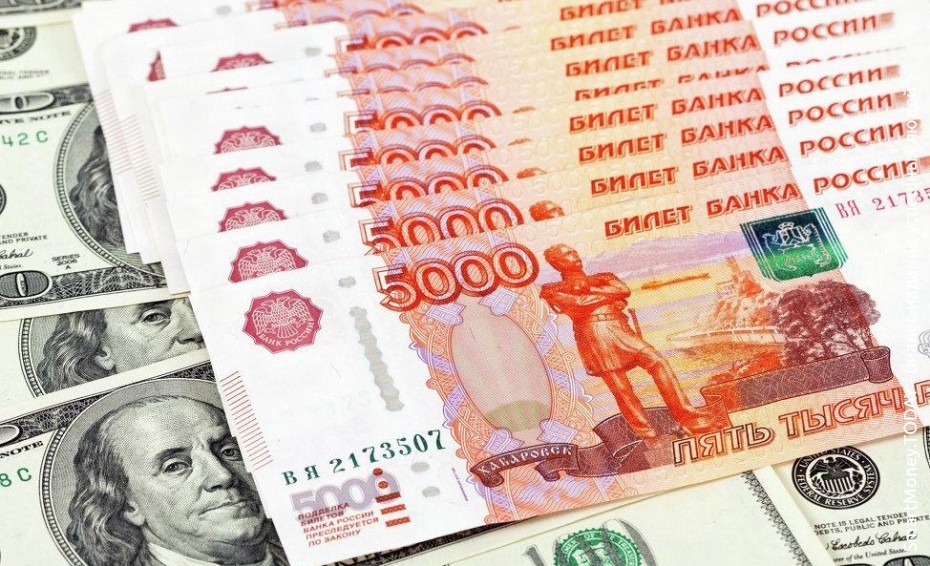 Sberbank CIB прогнозирует рост курса доллара до 80-82 рублей
