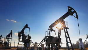 Страны ОПЕК продолжают увеличивать объемы нефтедобычи