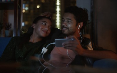 Реклама Samsung: преданный фанат Apple отказался от iPhone