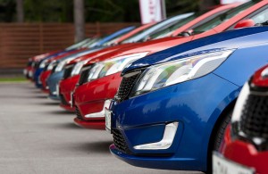 Снижение продаж легковых автомобилей фиксируется в России
