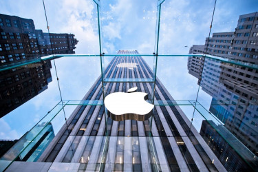 Компания Apple вложит в экономику США более 30 млрд долларов
